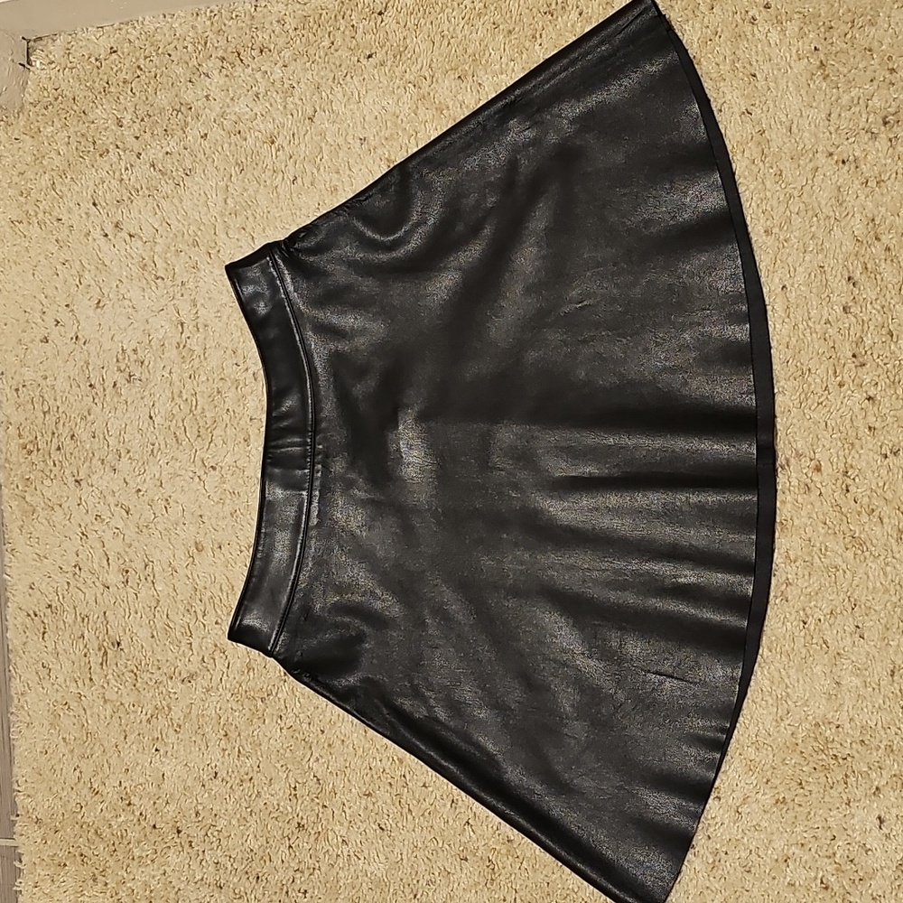 Black Faux Leather Mini Skirt with back zipper, Divided by H&M, size 2